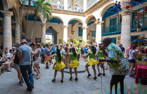  ダビド・カッハの「カリブ海のリズムで踊ろう！」コンサート、熱狂のうちに大成功！  